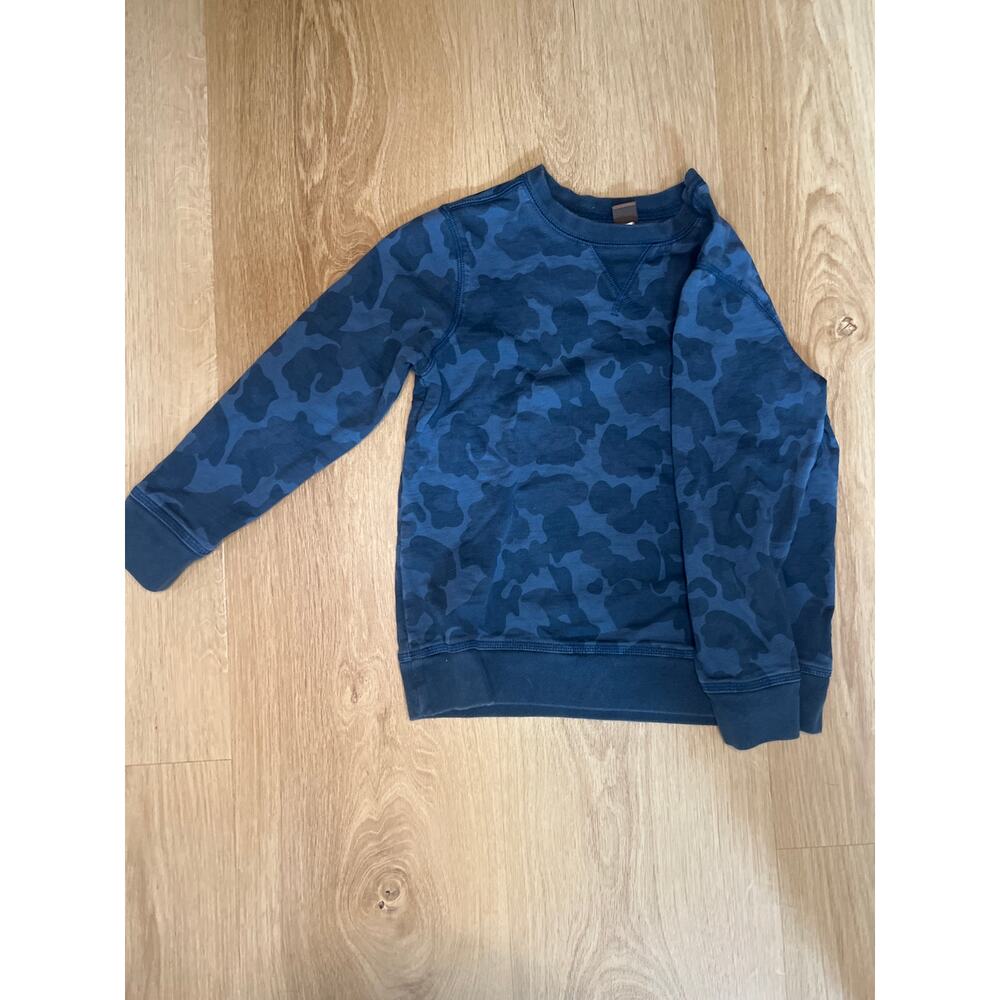 Tea Sz 8 sweatshirt
